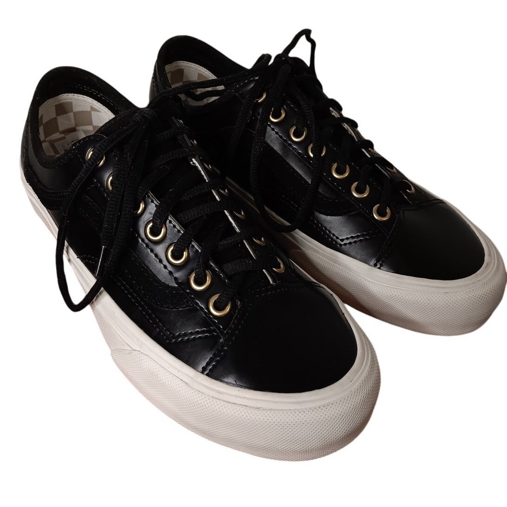 Vans Old Skool Sneakers Women 8 Black Leather Gold Eyelets Excellent Streetwear